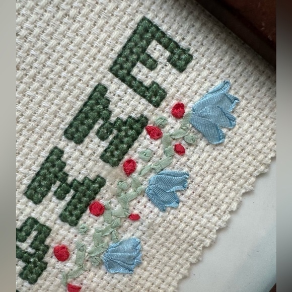 Emmanuel Vintage Cross Stitched Embroidered Bookmark in Frame Green Blue Flowers - Picture 2 of 2